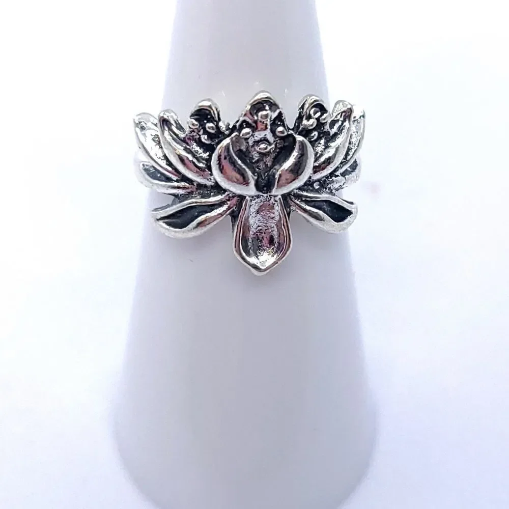 Antique Silver Lotus Flower Ring Boho Western Floral Statement Size 5 Pinky Ring